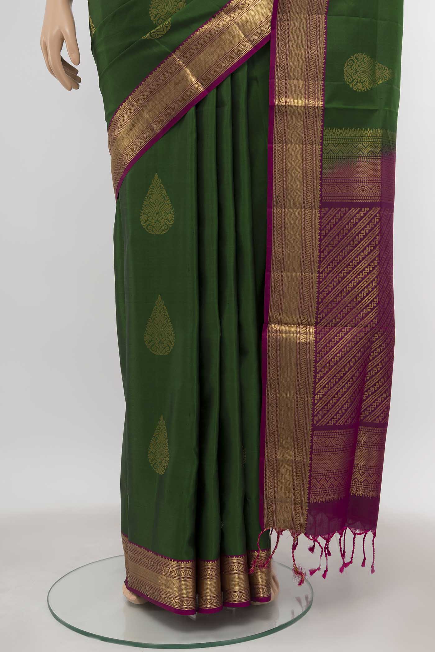 pleats pallu