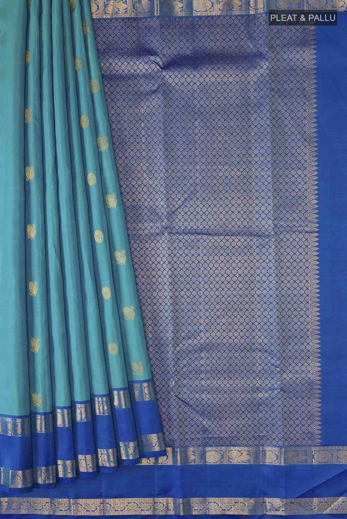 pleats pallu