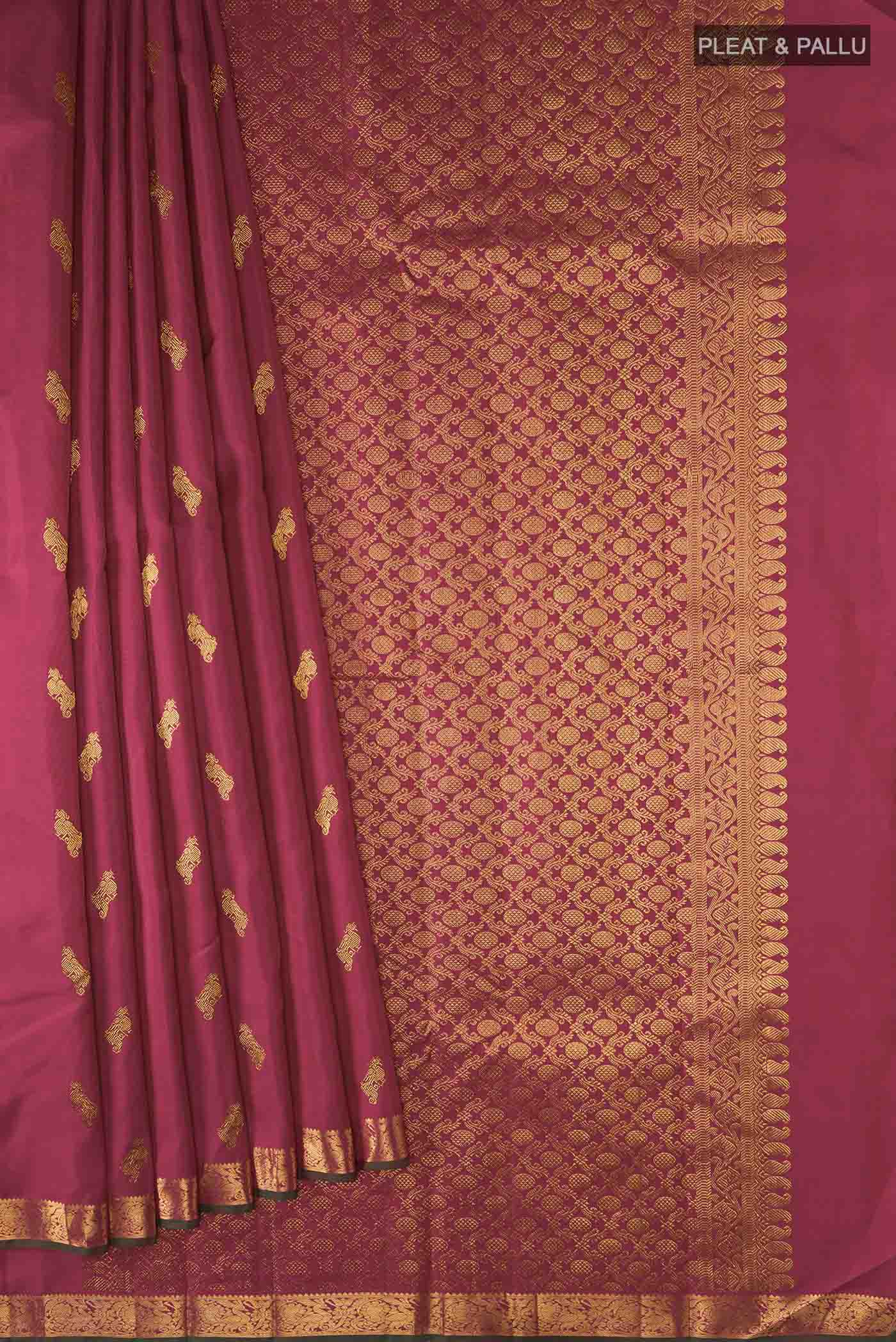 pleats pallu