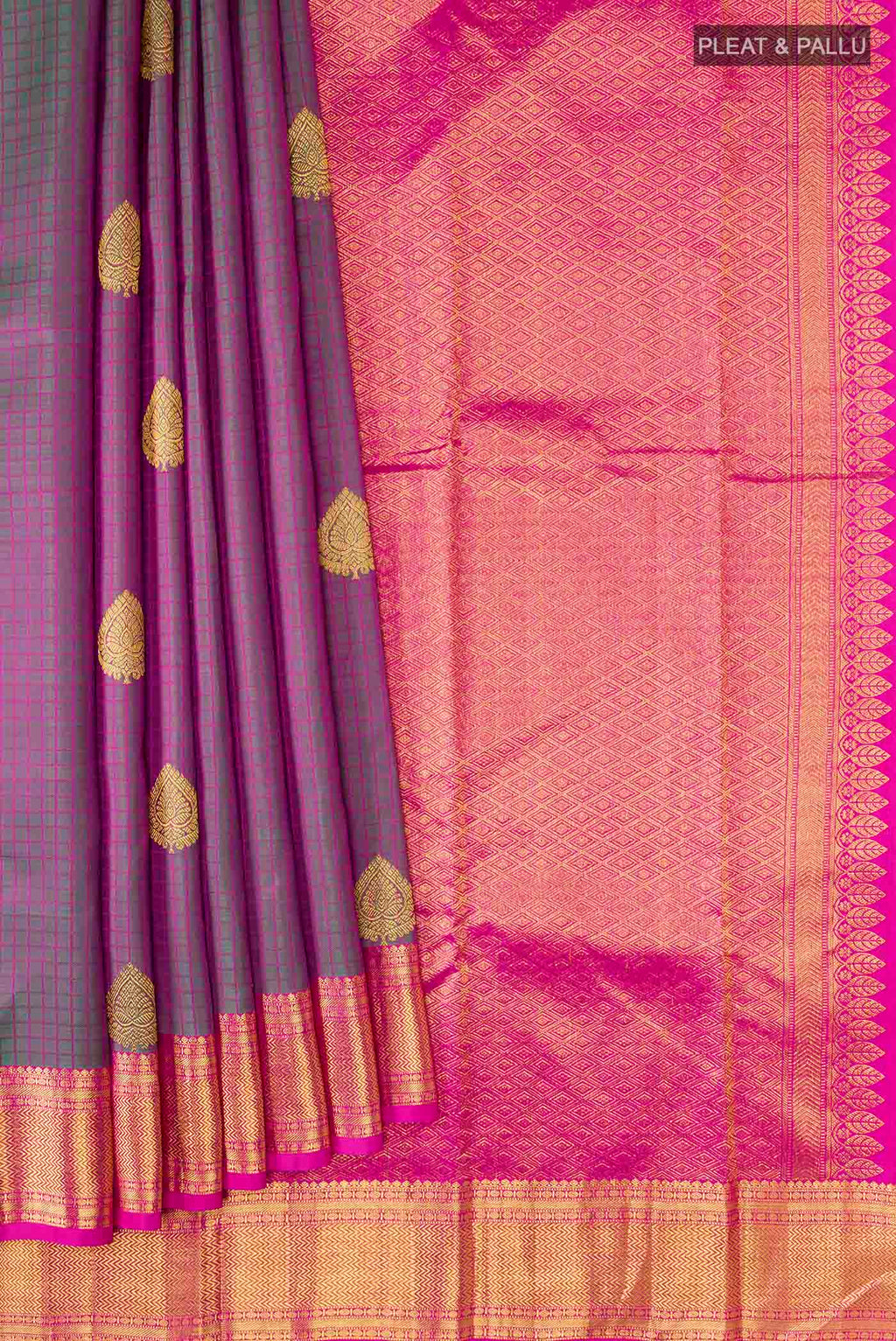 pleats pallu