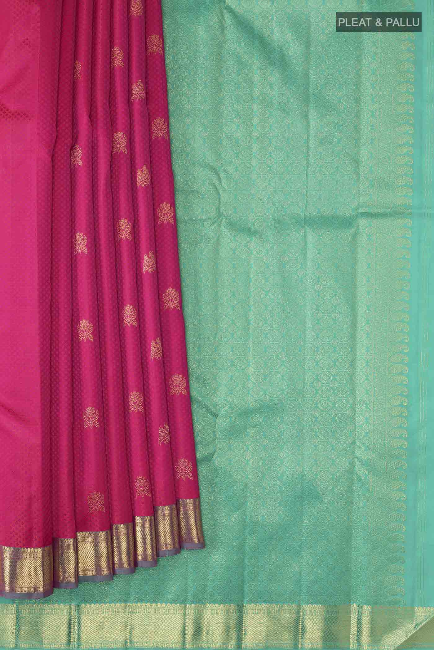pleats pallu