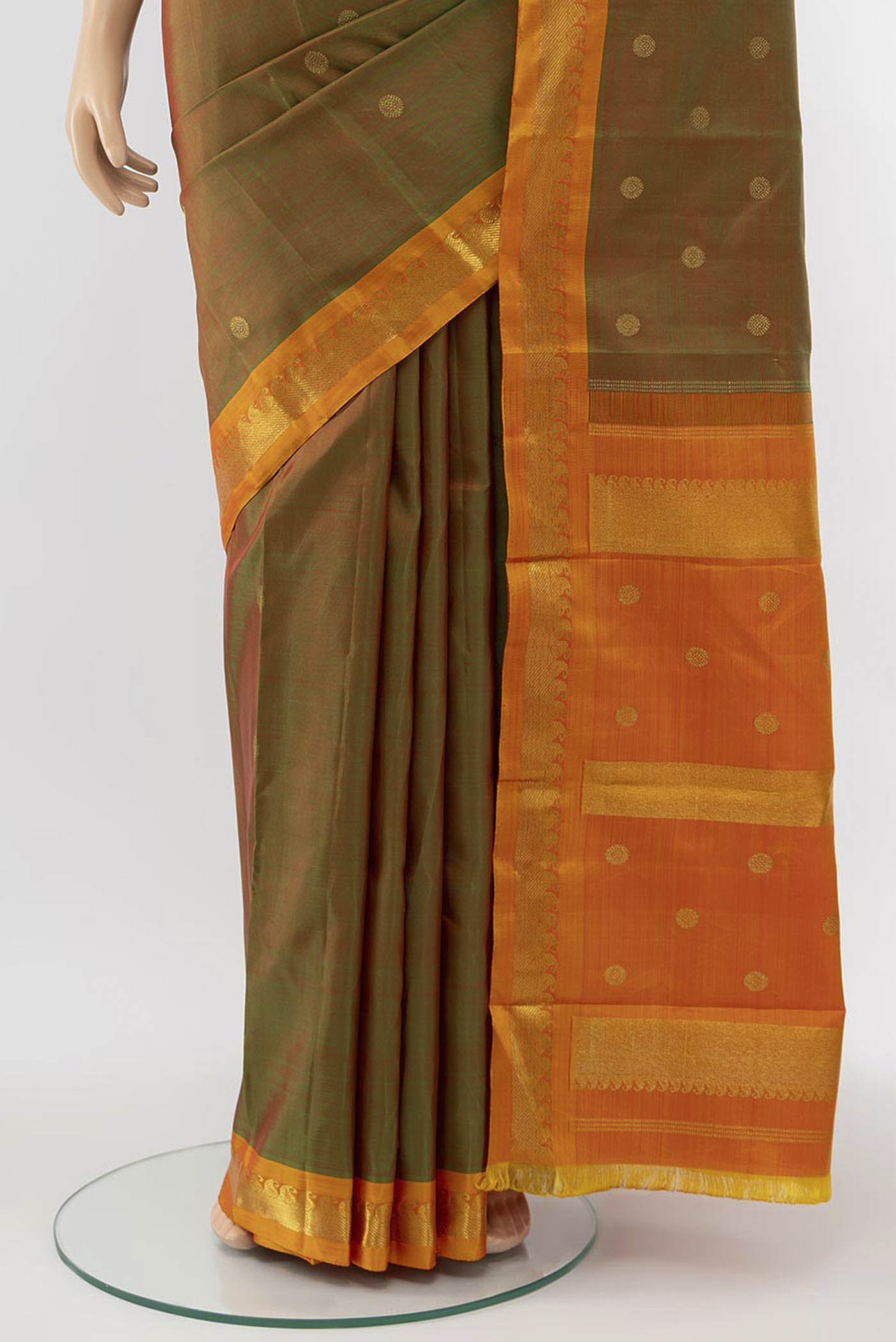 pleats pallu