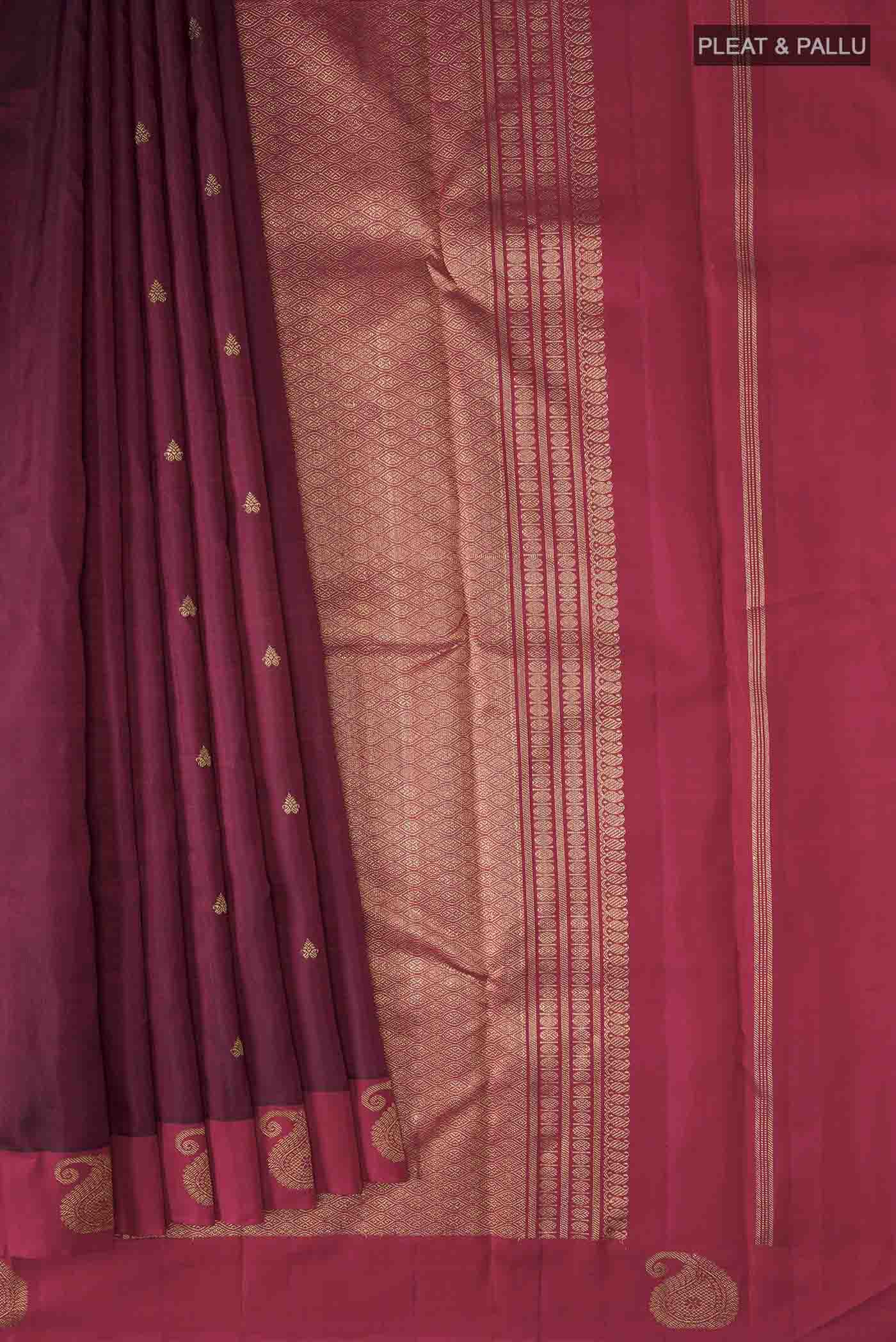 pleats pallu