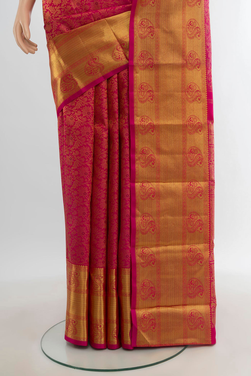 Pleats and pallu of Pure Silk Pure Zari Pink Kanjivaram Saree with Zari Brocade on the body and Zari Border. 