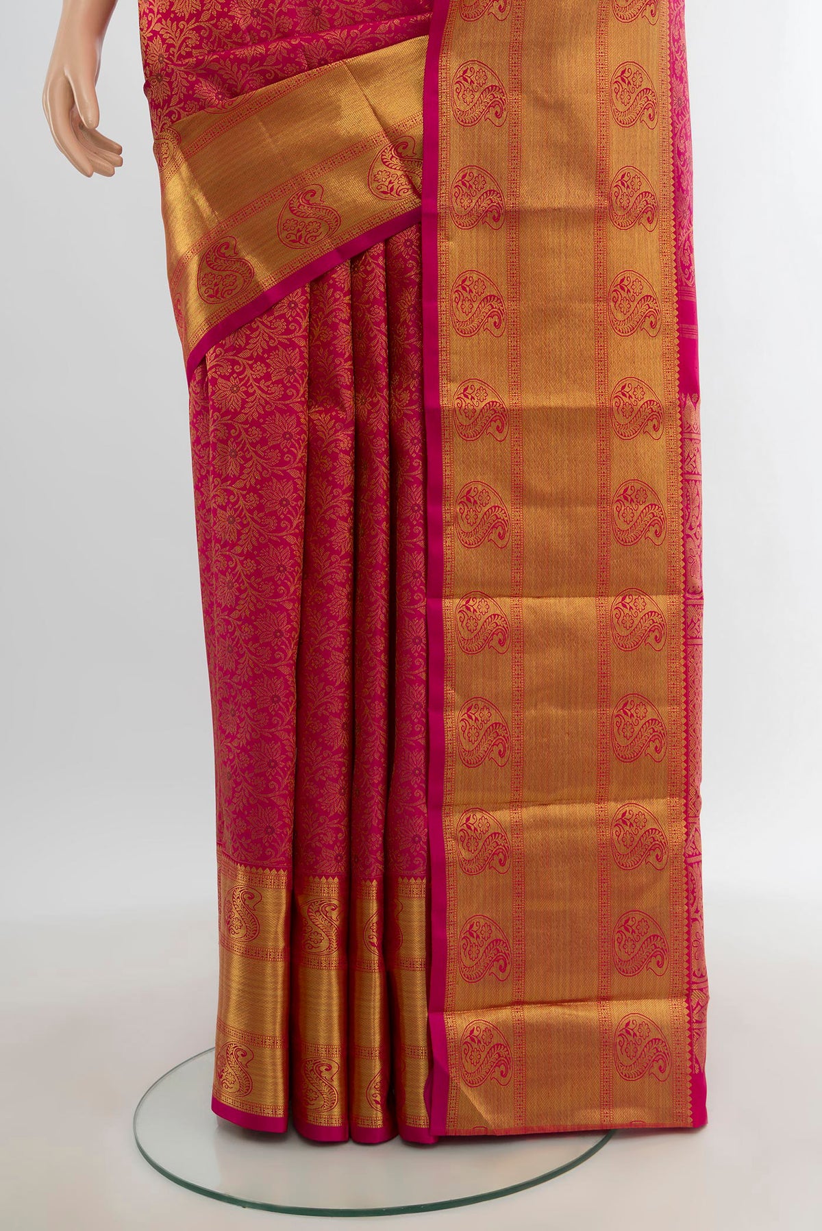 Pleats and pallu of Pure Silk Pure Zari Pink Kanjivaram Saree with Zari Brocade on the body and Zari Border. 