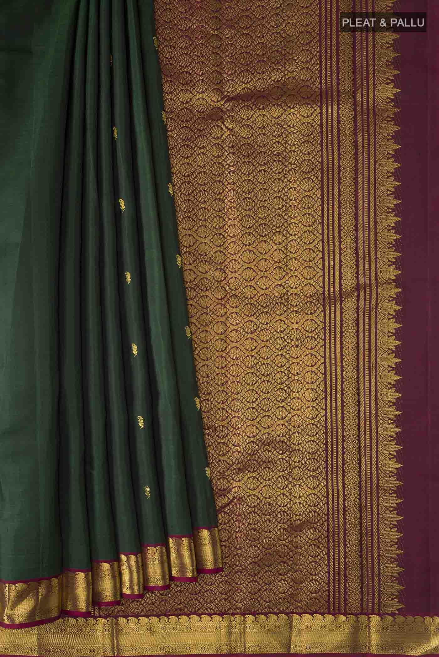 pleats pallu