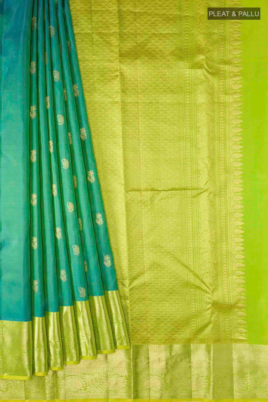pleats pallu