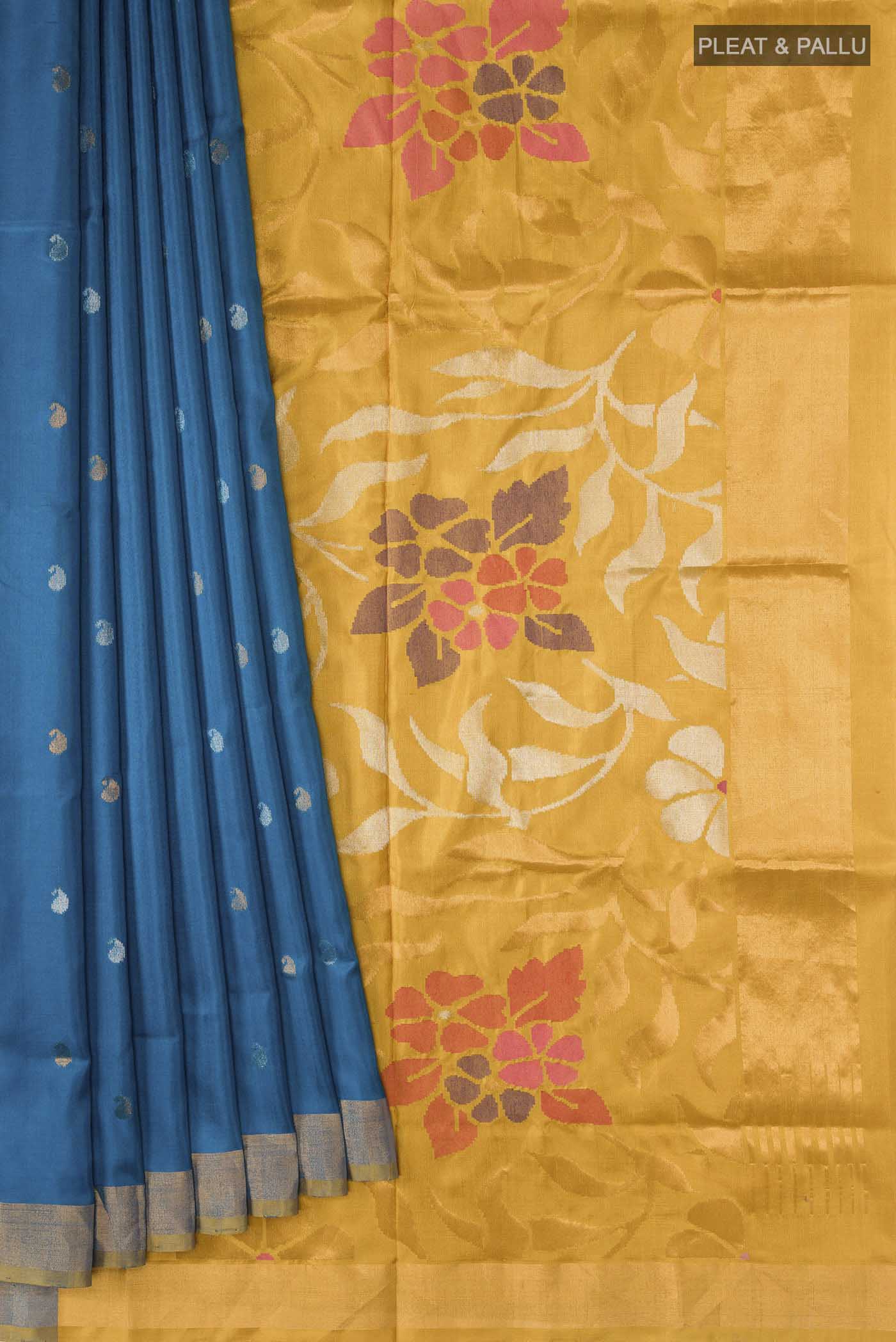 pleats pallu