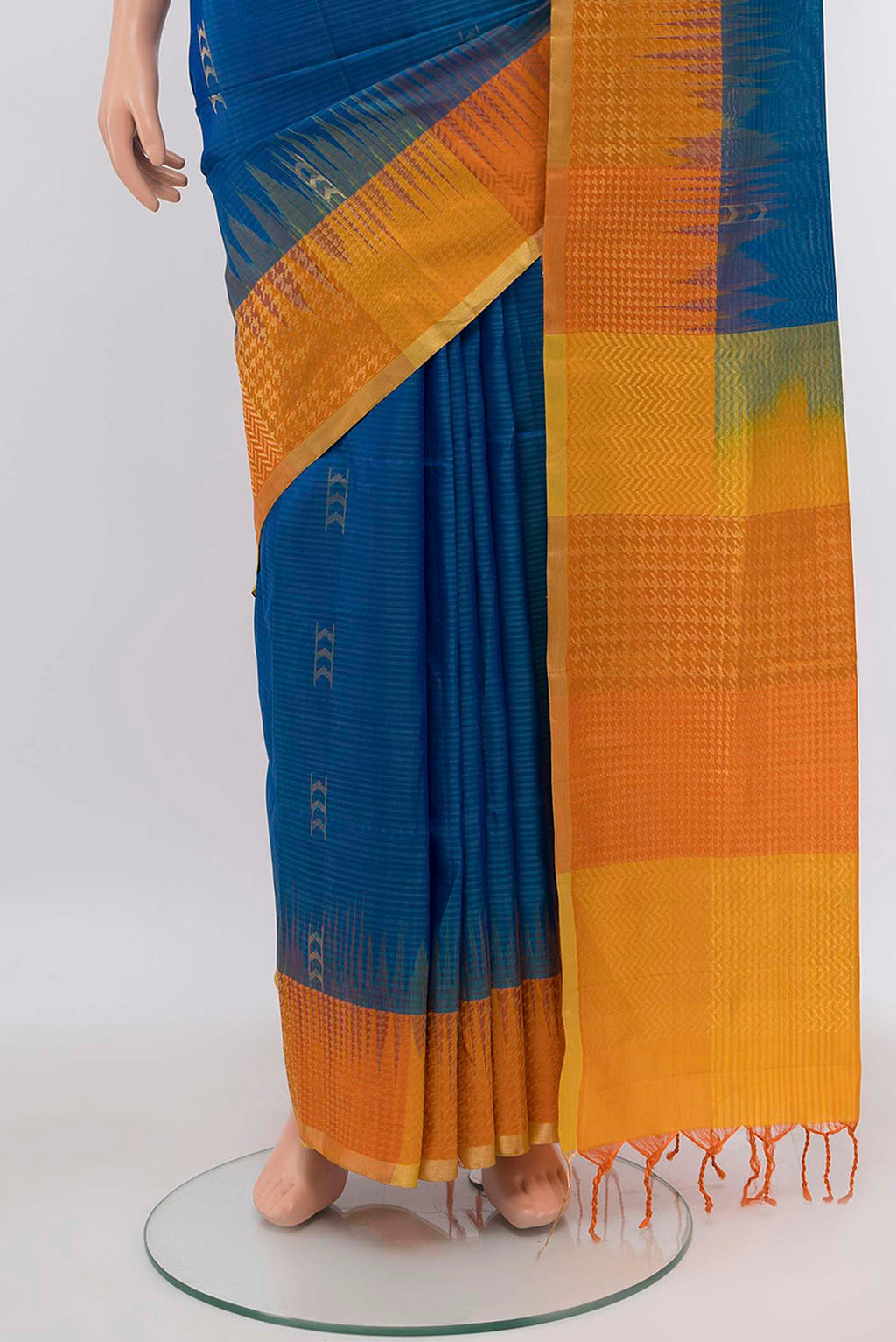 pleats pallu
