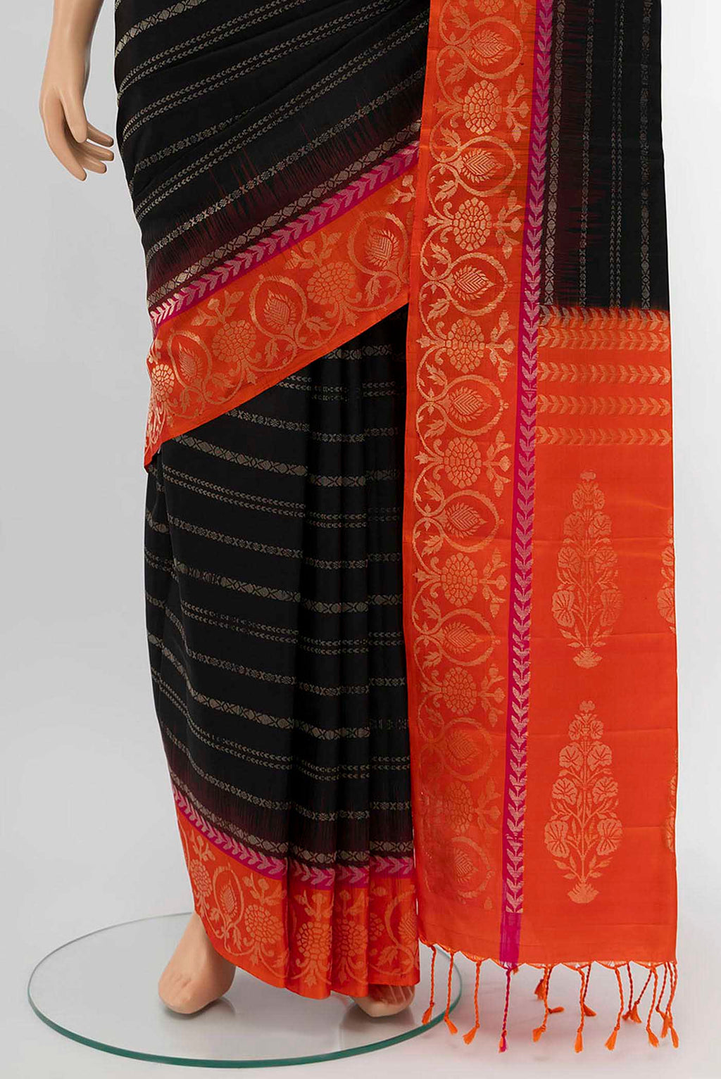 pleats pallu