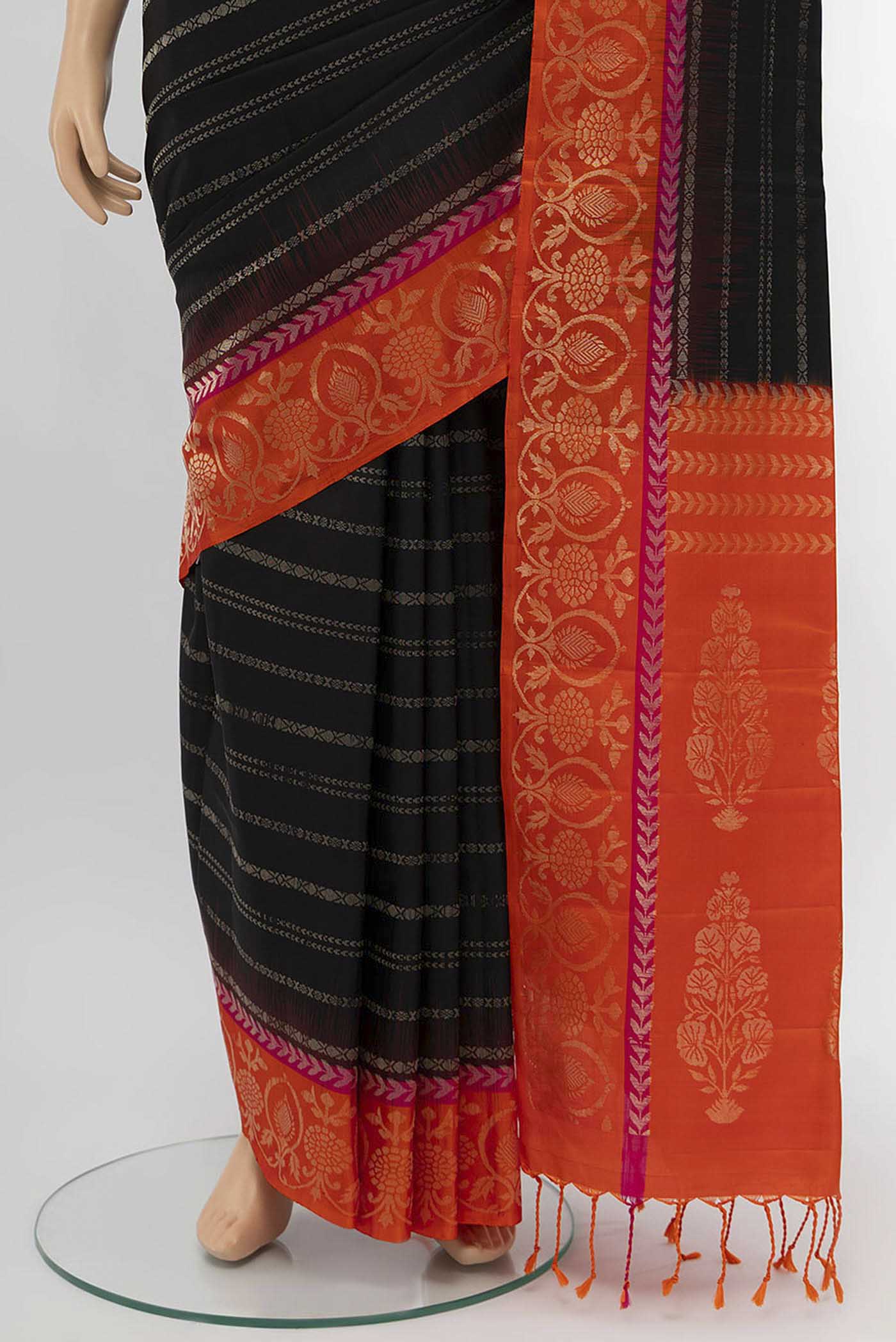 pleats pallu