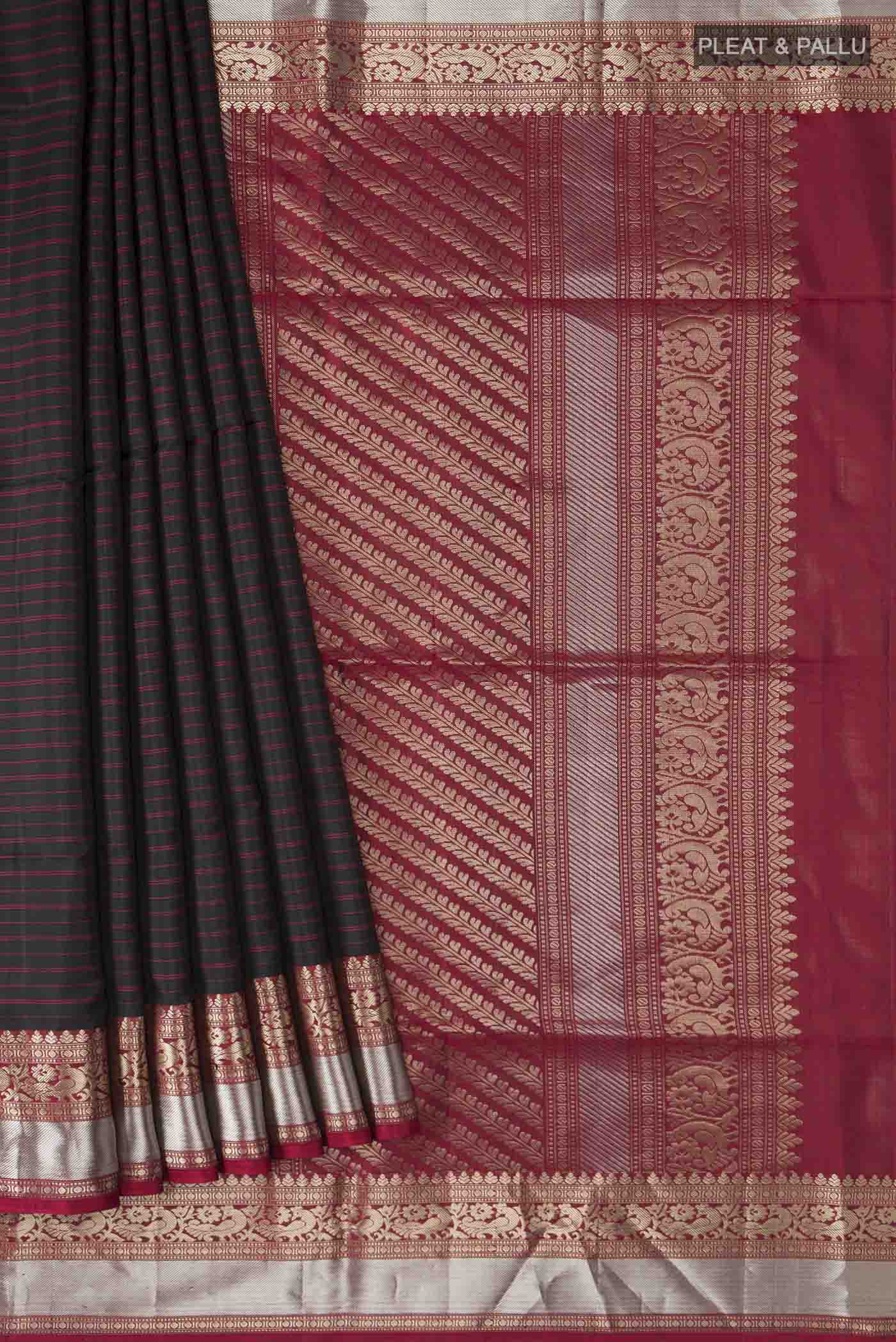 pleats pallu