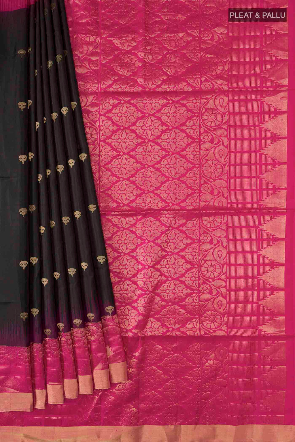 pleats pallu