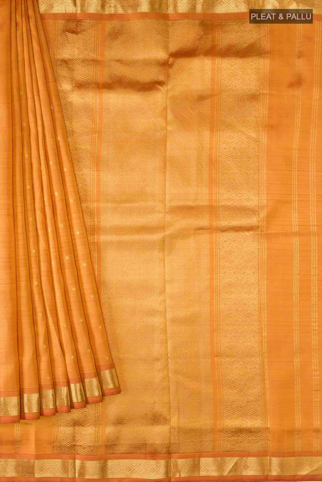 pleats pallu