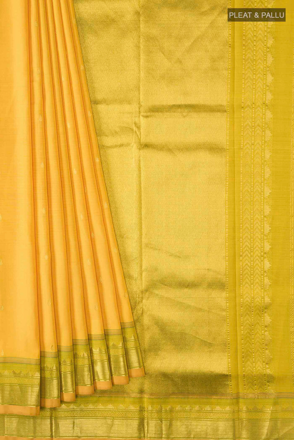 pleats pallu