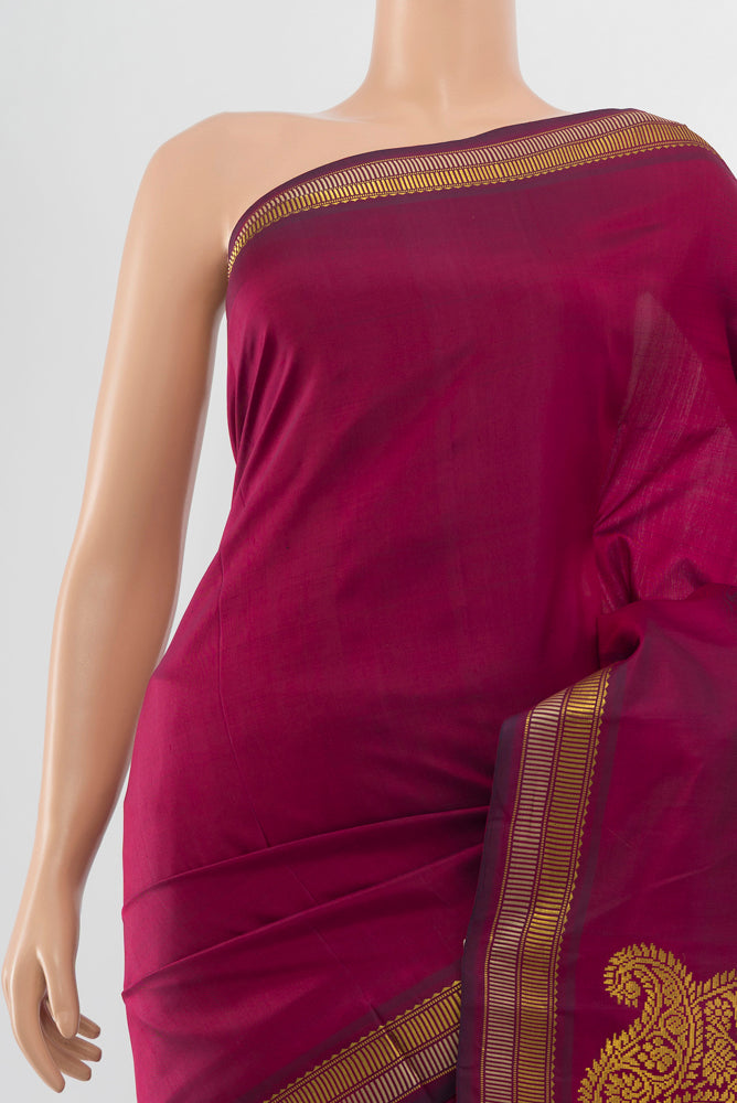 Border image of Pure Silk Pure Zari Purple Kanchipuram Saree with Zari Butta on the body and Silk Border. 