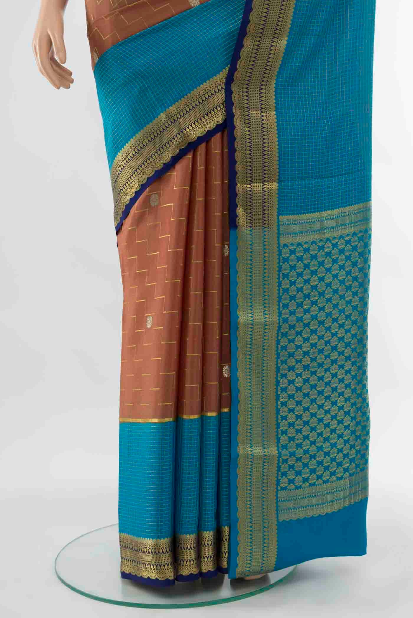 Pleats and pallu of Multi Color Mysore Crepe Saree with Plain Body and Thread Border