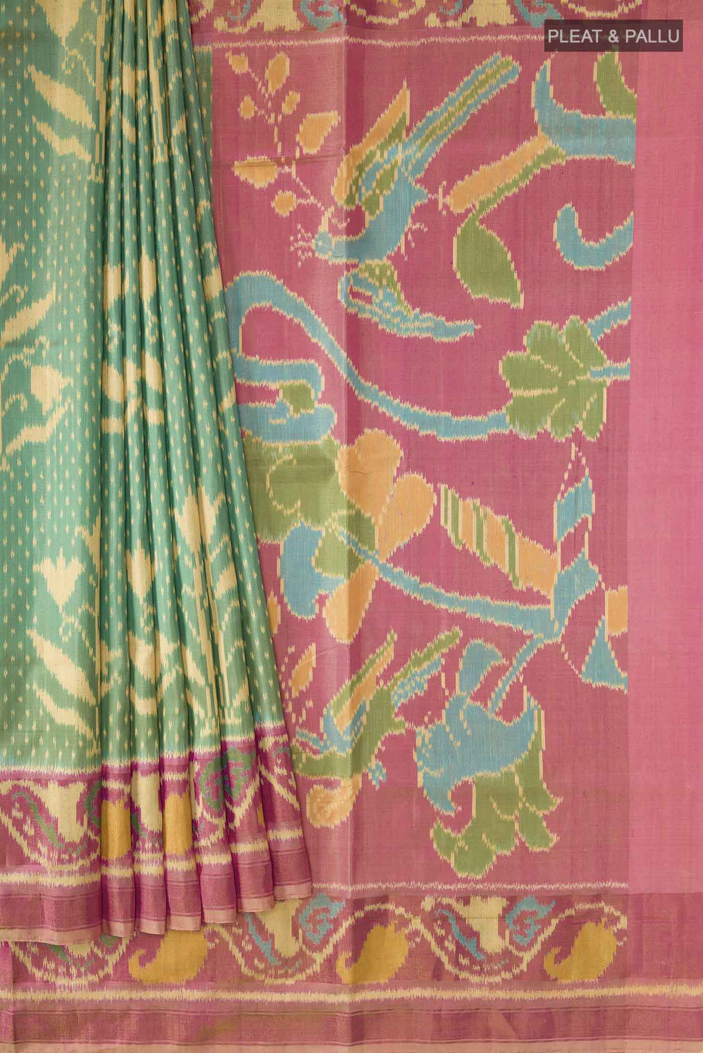 pleats pallu