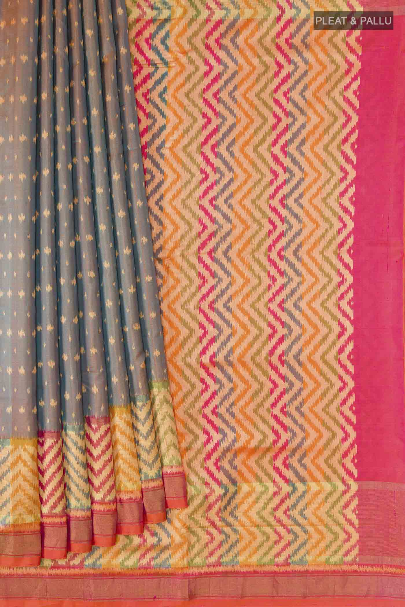 pleats pallu