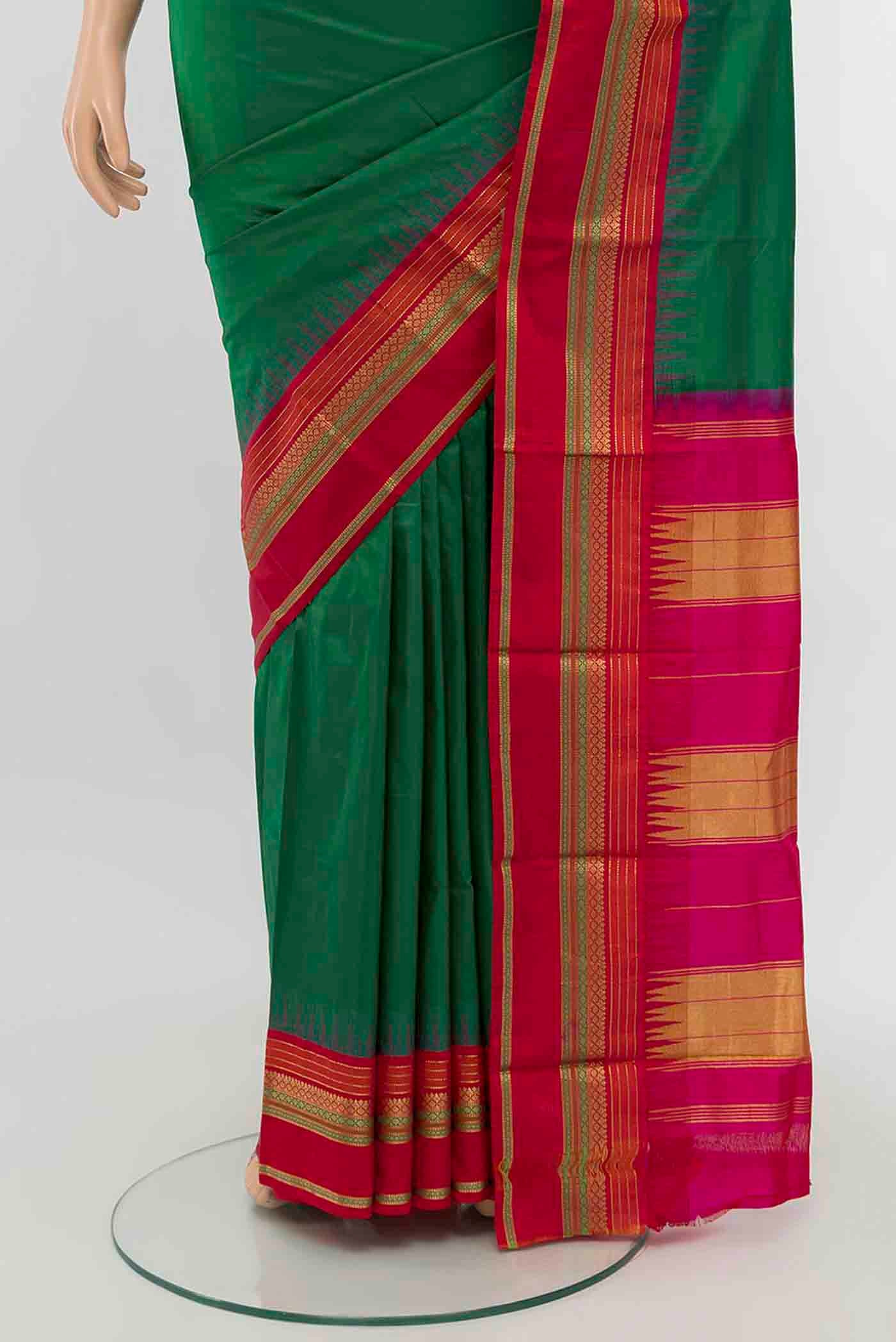 pleats pallu