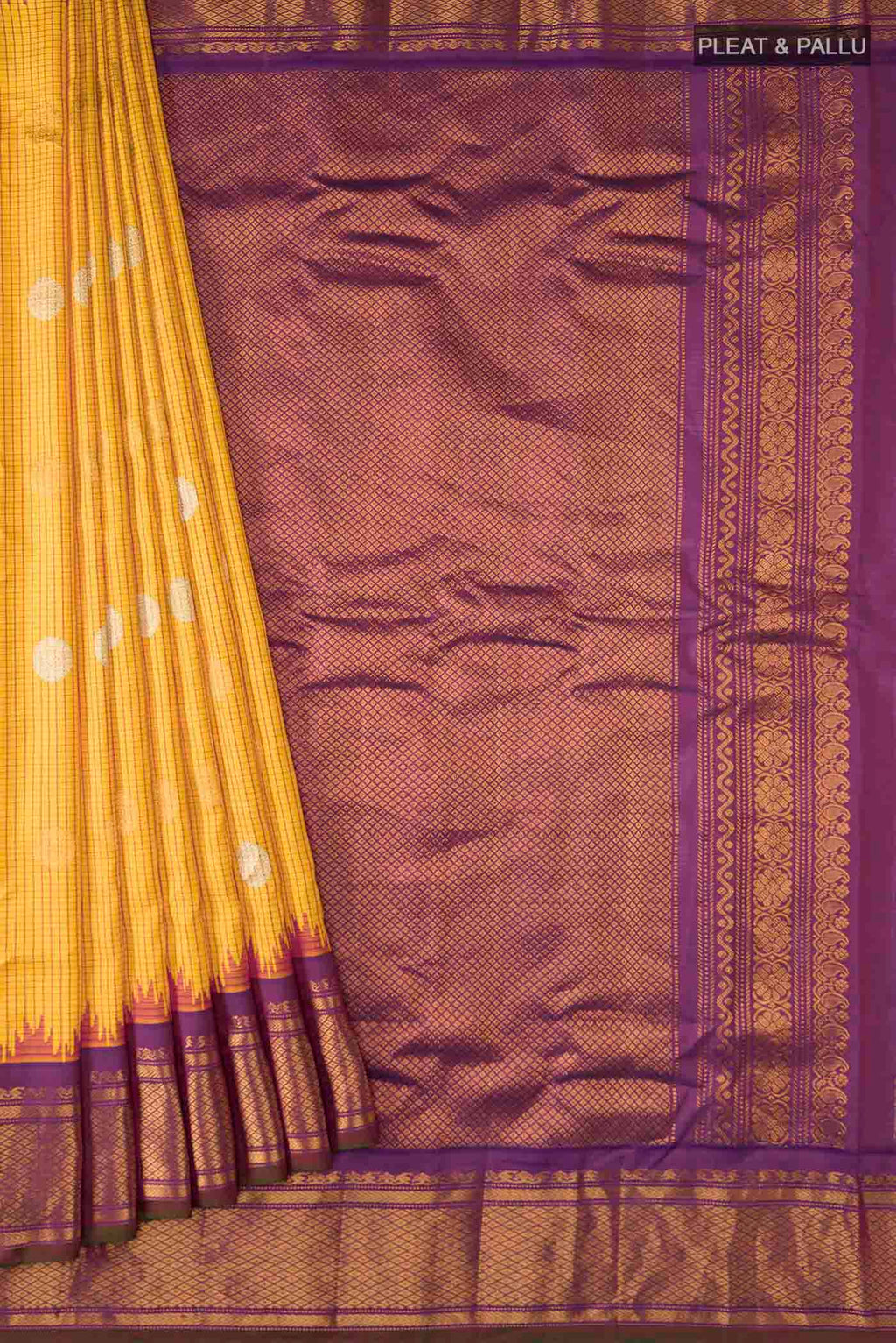 pleats pallu