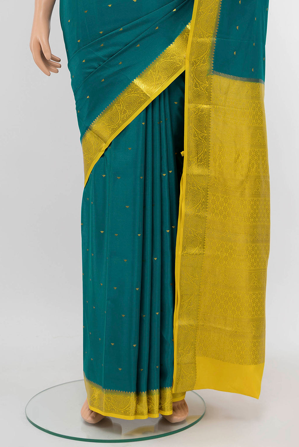pleats pallu