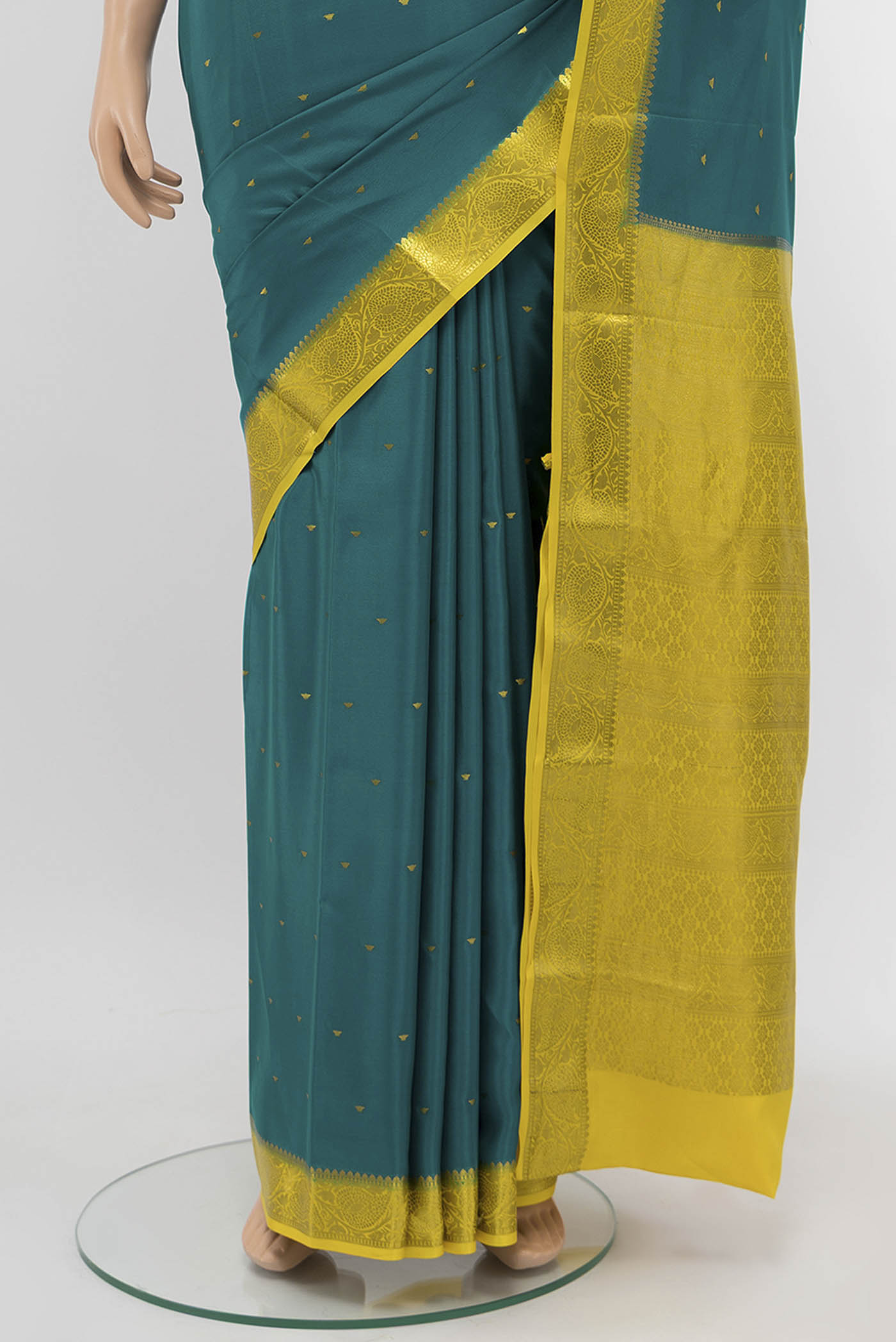 pleats pallu