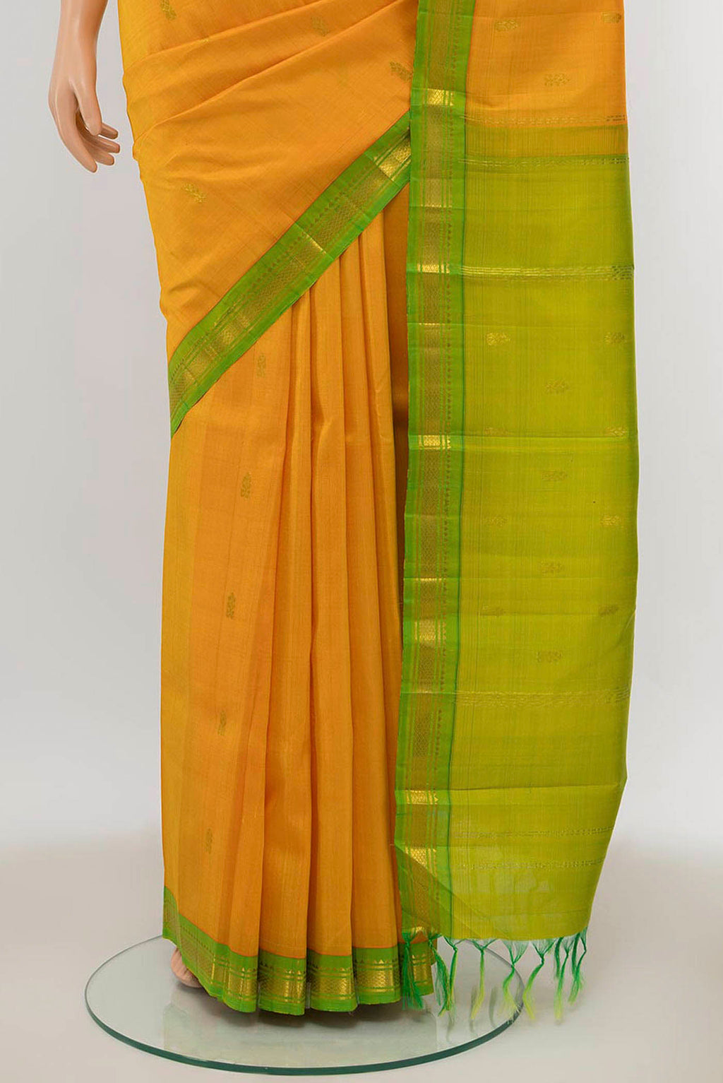 pleats pallu