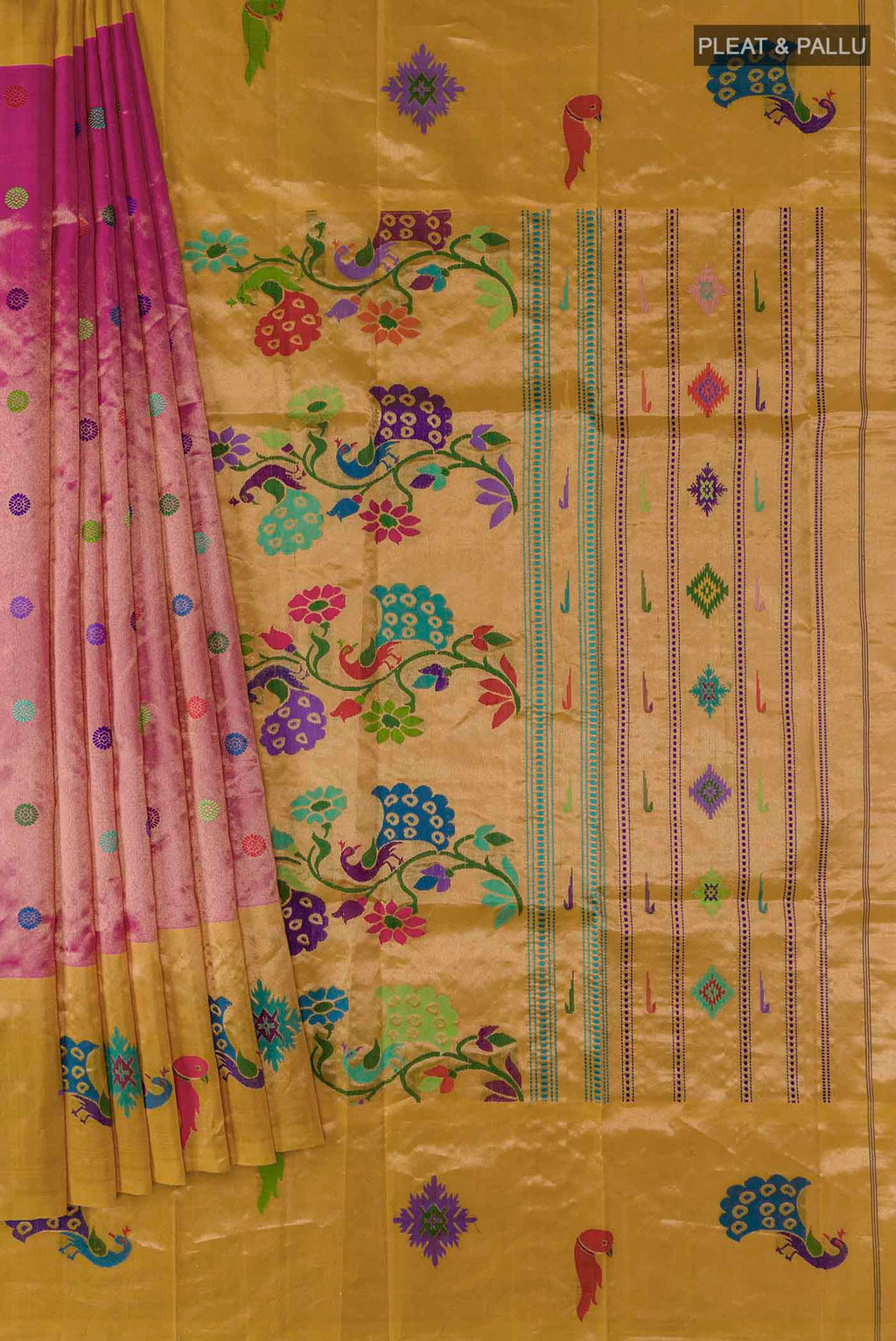 pleats pallu