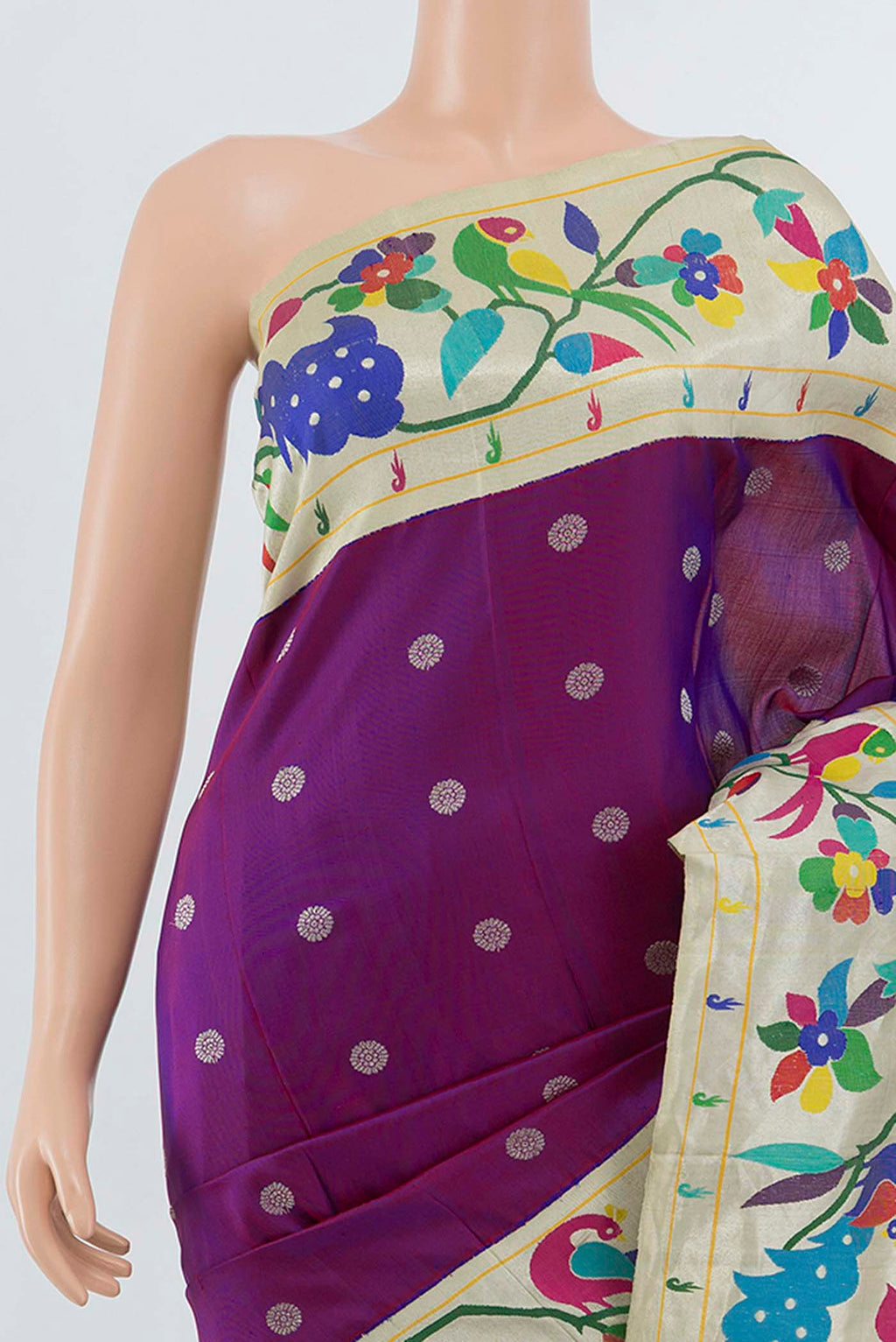 Border image of Pure Silk Pure Zari Purple Gadwal Saree with Zari Butta on the body and Paithani Border
