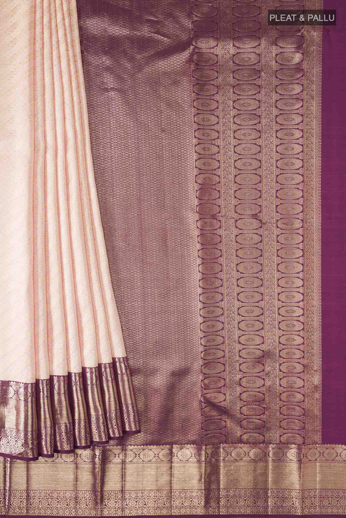 pleats pallu
