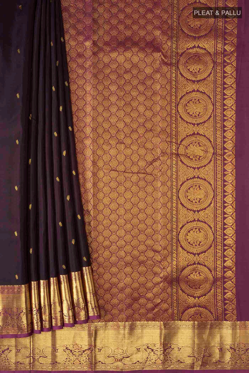 pleats pallu