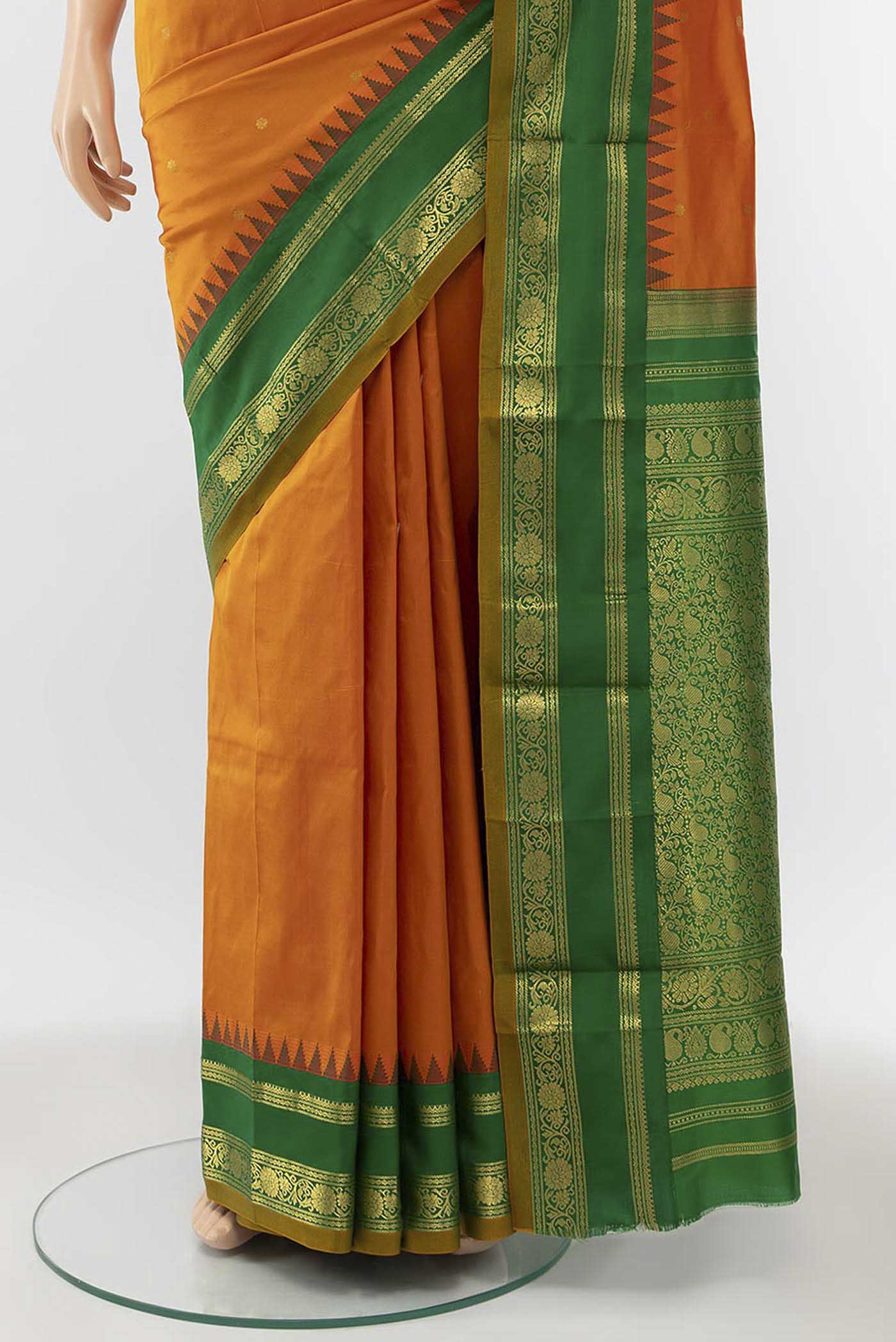 pleats pallu