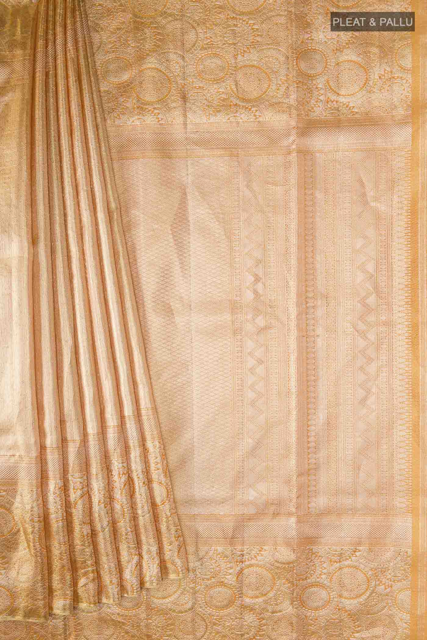 pleats pallu