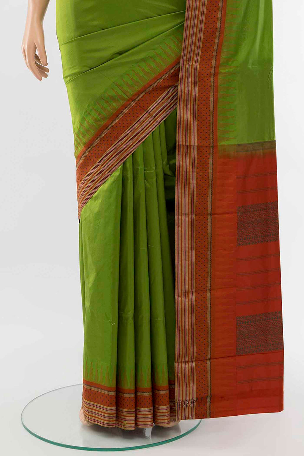 pleats pallu