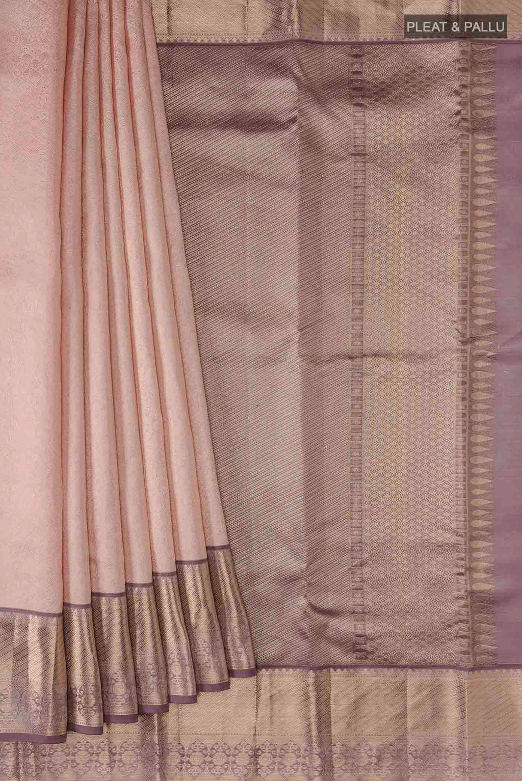 pleats pallu