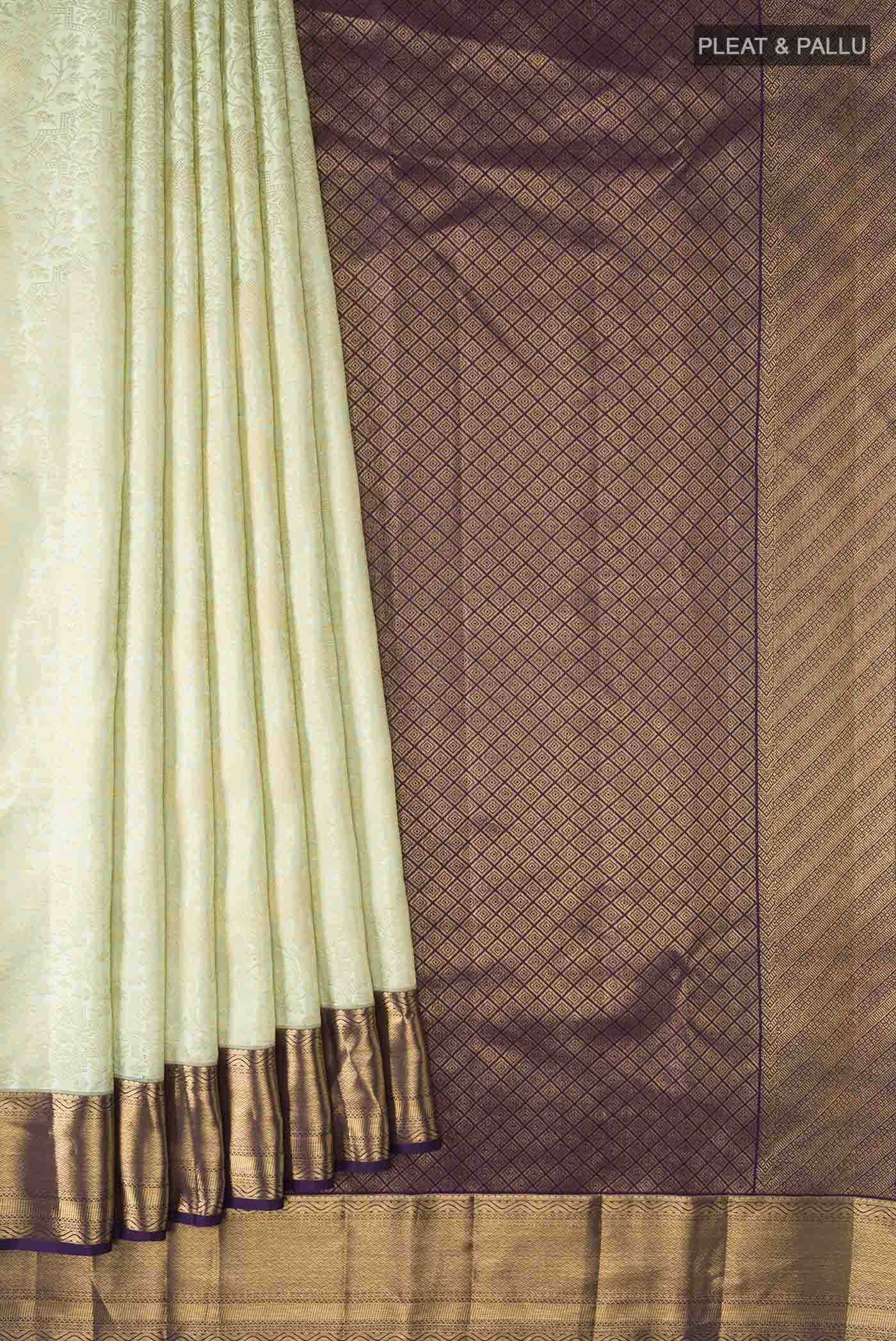 pleats pallu