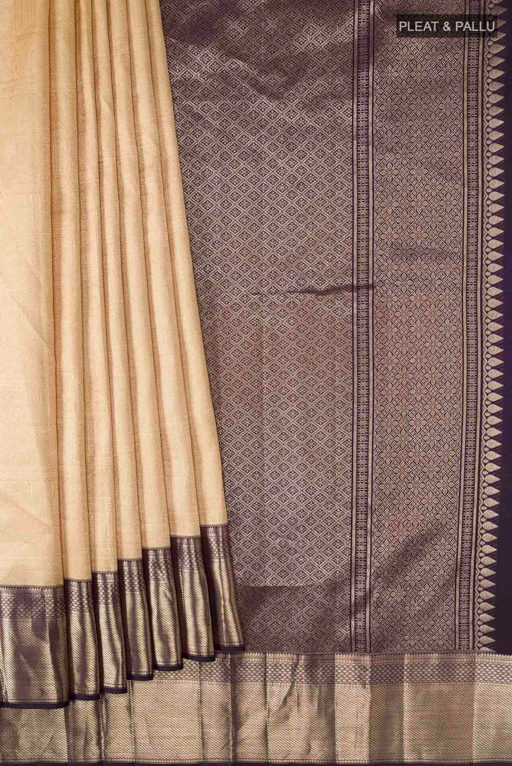 pleats pallu