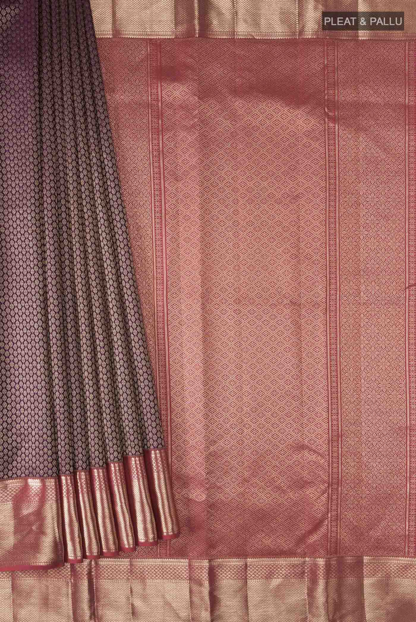 pleats pallu