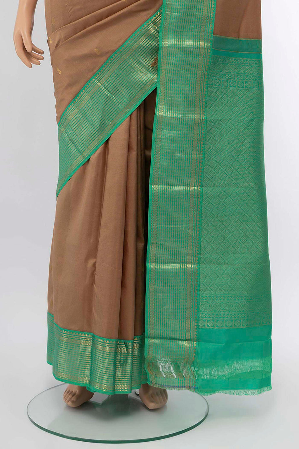 pleats pallu