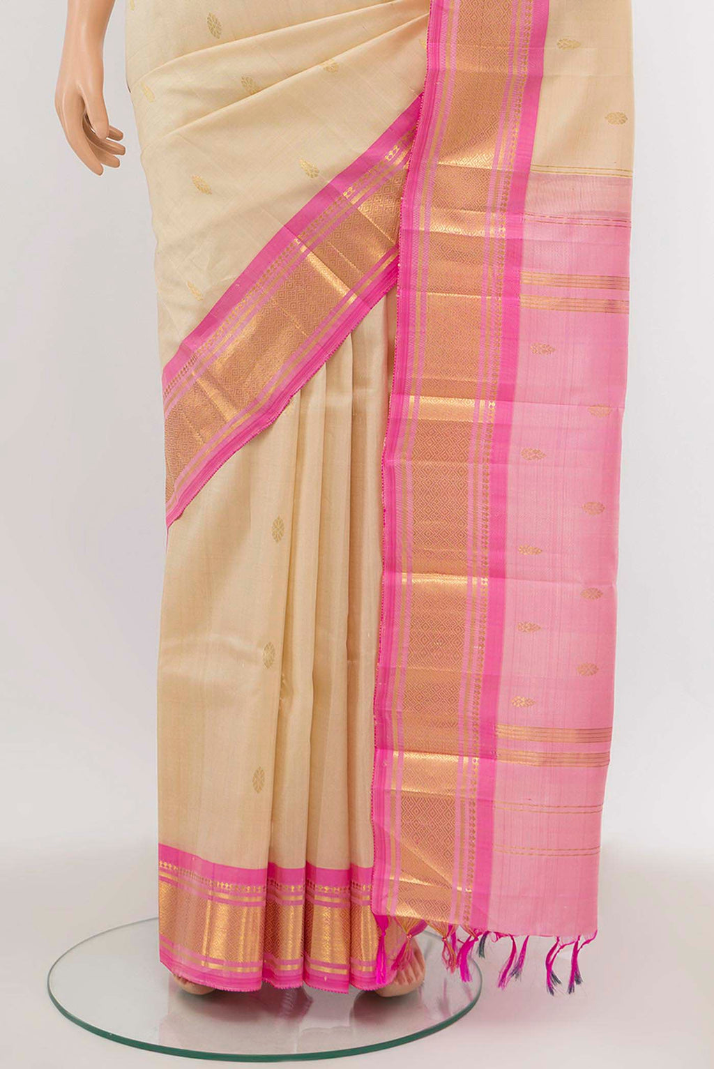 pleats pallu