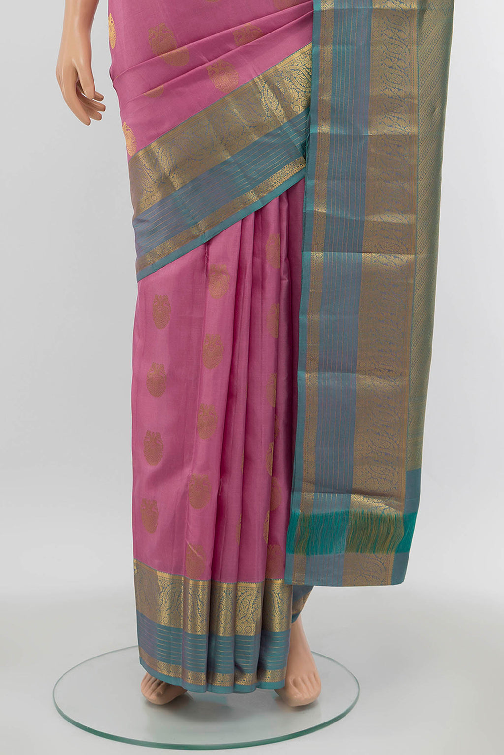 pleats pallu