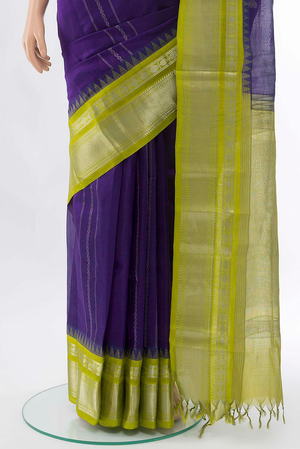 pleats pallu