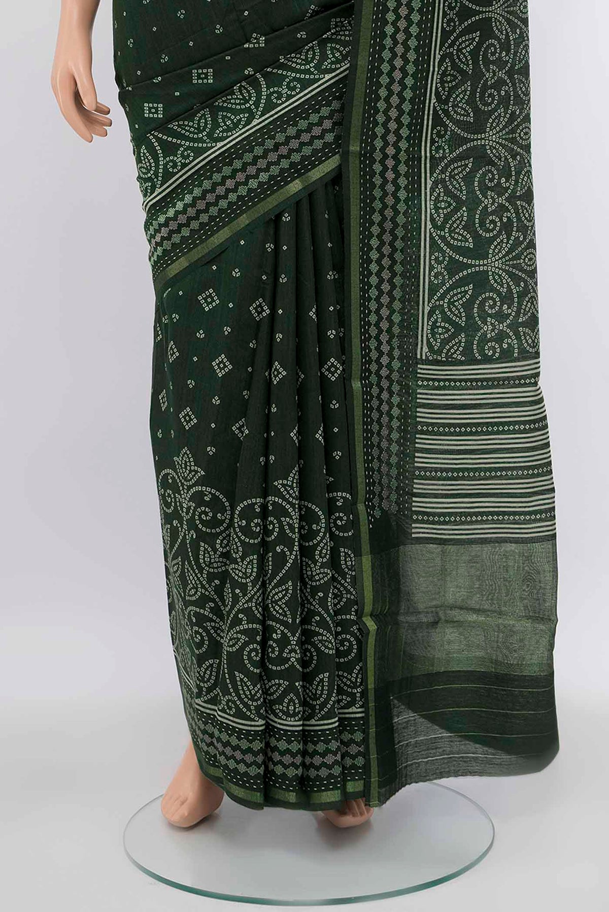 Pleats and pallu of Green Printed Silk Saree with Floral Print on the body and Silk Border