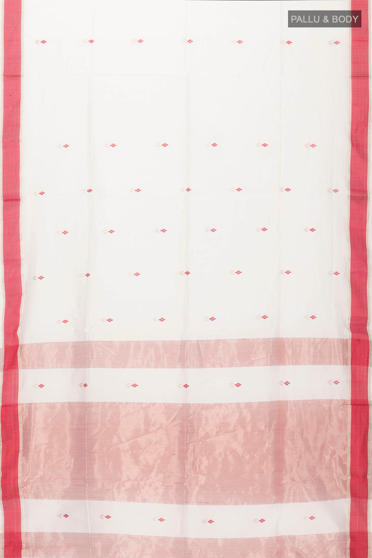 Flat view of Cream Maheshwari Silk Cotton Saree with Zari And Thread Butta on the body and Thread Border