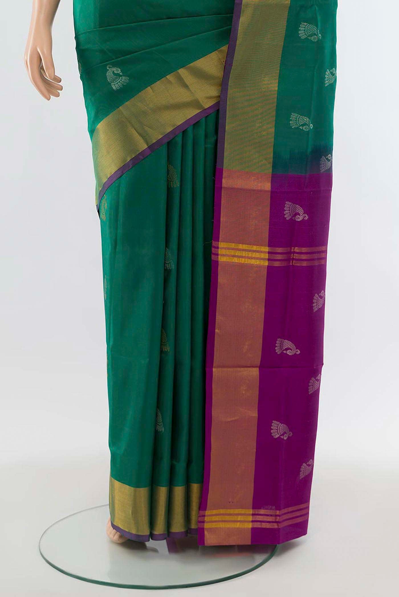 pleats pallu