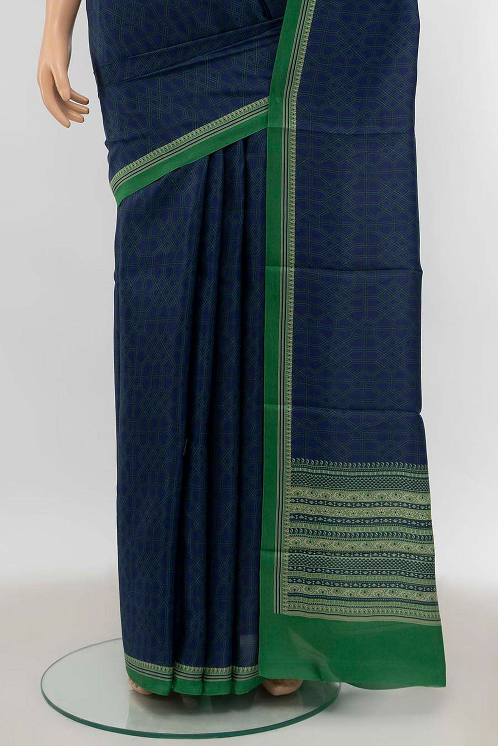 Pleats and pallu of Navy Blue Blended Printed Silk Saree with Floral Print on the body and Thread Border