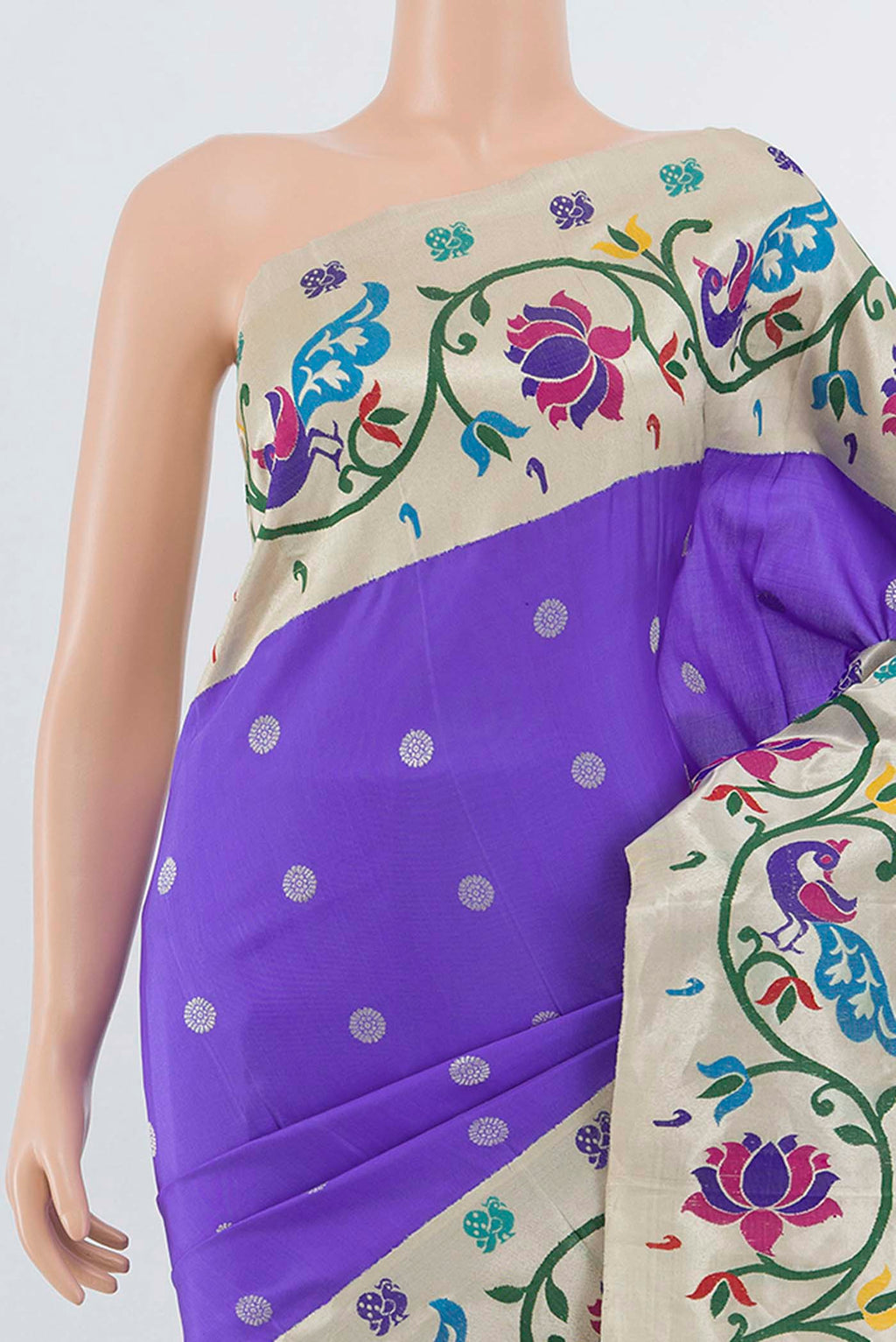 Border image of Pure Silk Pure Zari Lavender Gadwal Saree with Zari Butta on the body and Zari Border