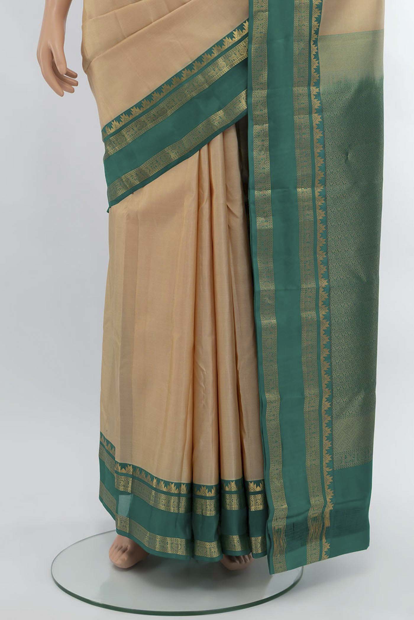 pleats pallu