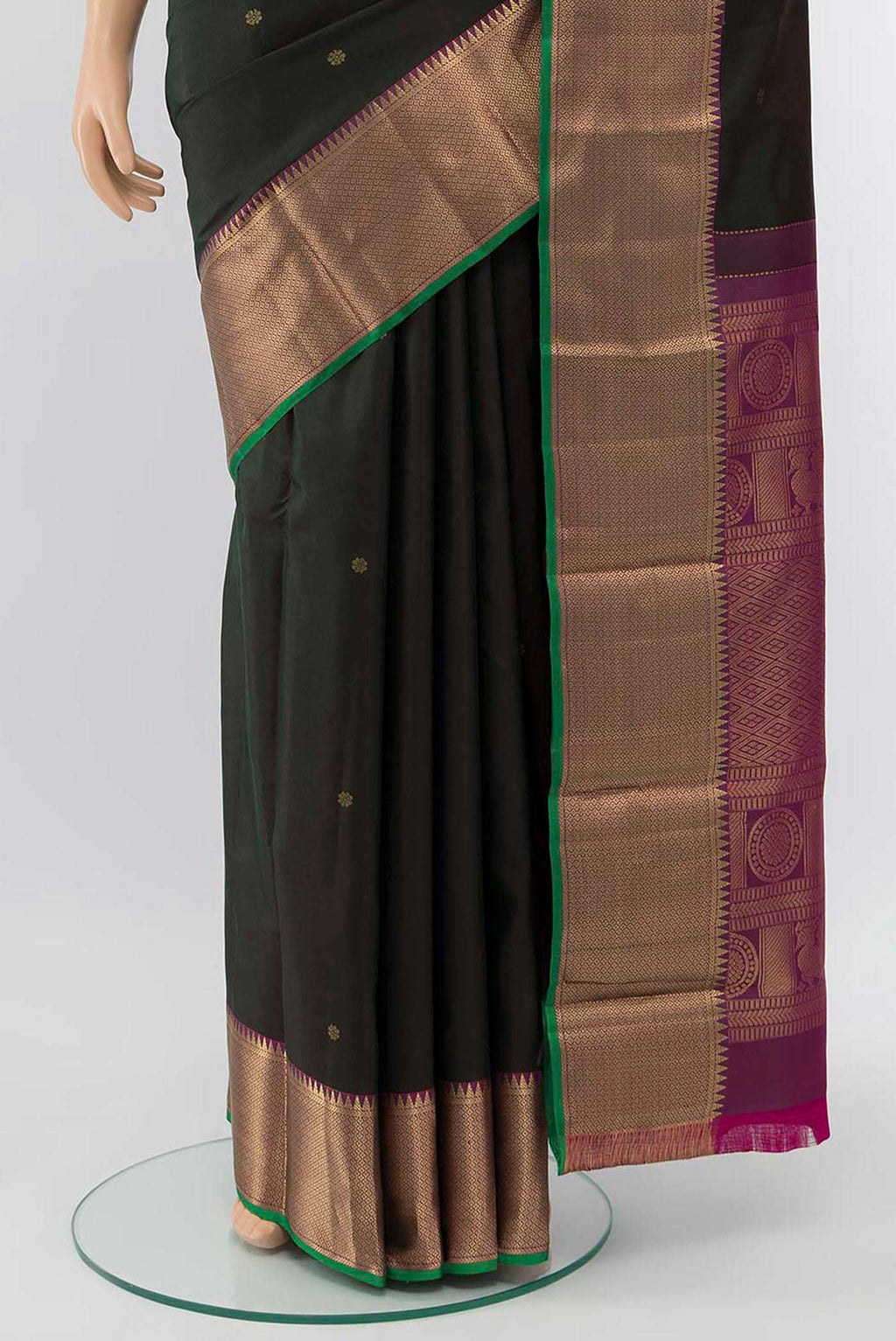 pleats pallu